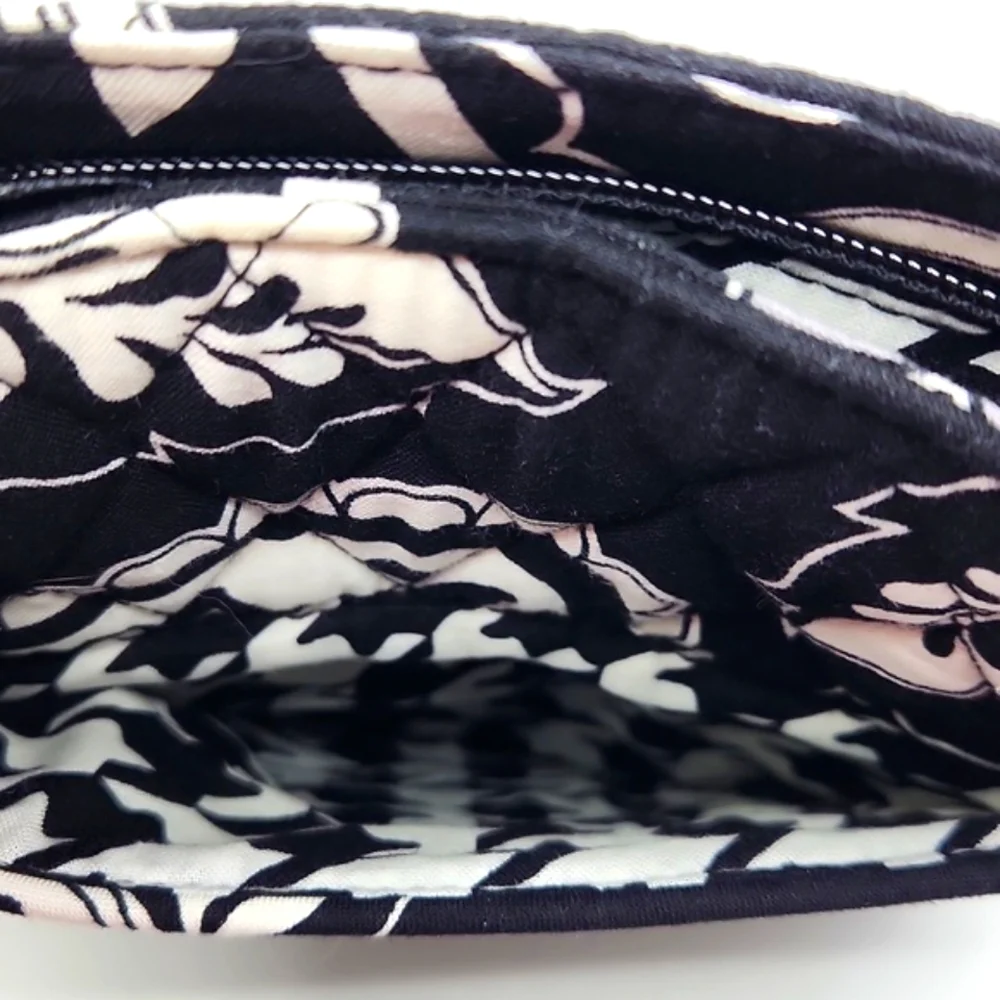 Vera Bradley NWT Floral Black and White Crossbody - Picture 6 of 10
